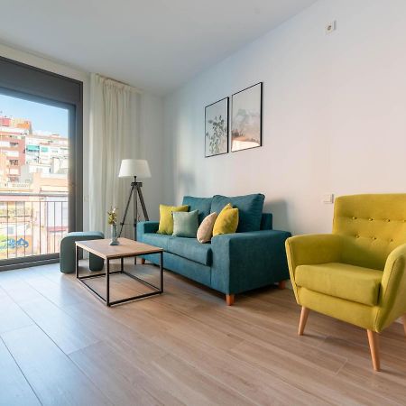 Limehome Barcelona Carrer De Besalu 90 - Estancia Temporal エクステリア 写真