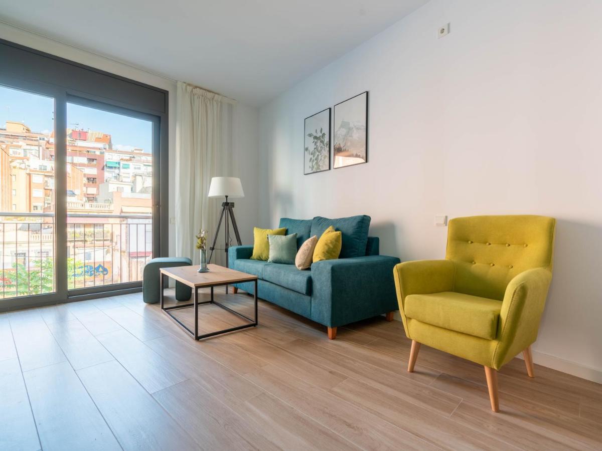 Limehome Barcelona Carrer De Besalu 90 - Estancia Temporal エクステリア 写真