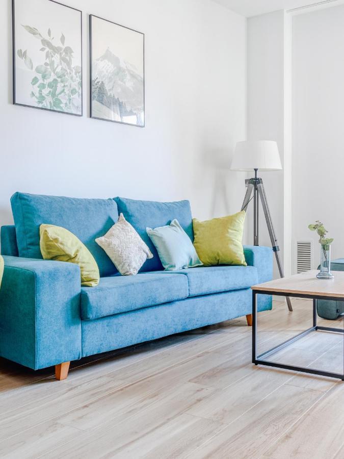 Limehome Barcelona Carrer De Besalu 90 - Estancia Temporal エクステリア 写真