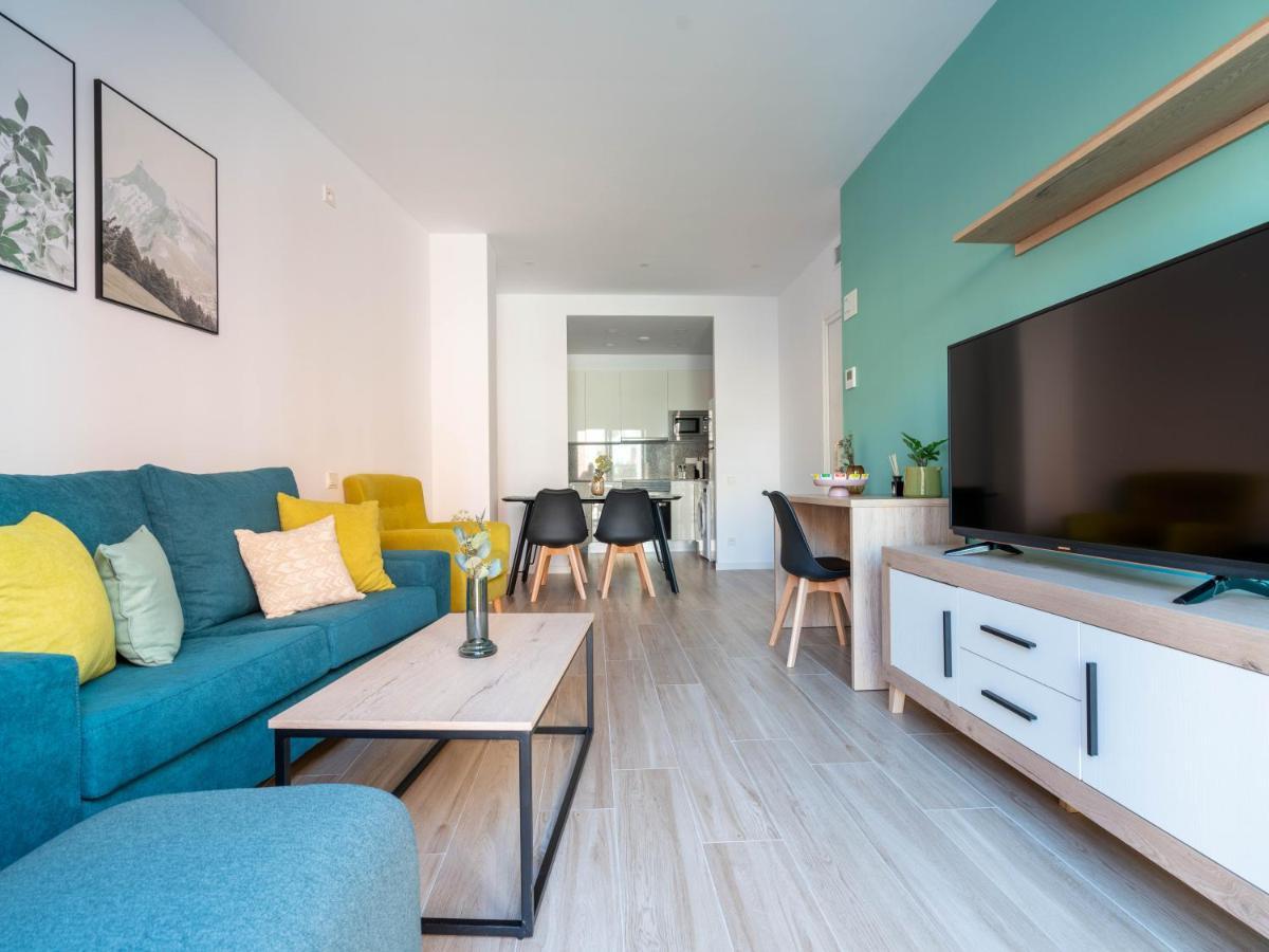 Limehome Barcelona Carrer De Besalu 90 - Estancia Temporal エクステリア 写真
