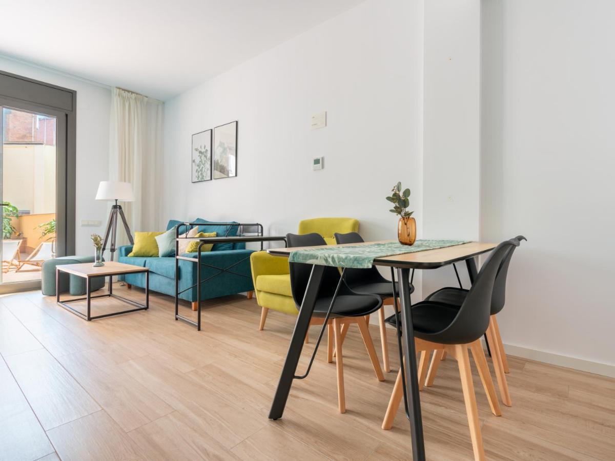 Limehome Barcelona Carrer De Besalu 90 - Estancia Temporal エクステリア 写真
